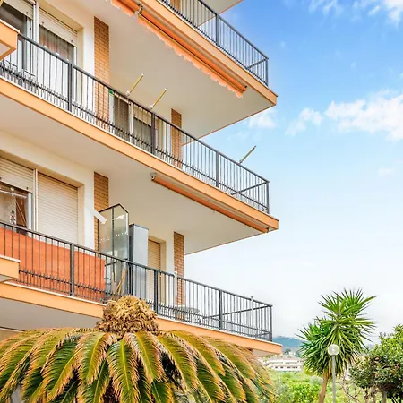 Apartment Miramare House